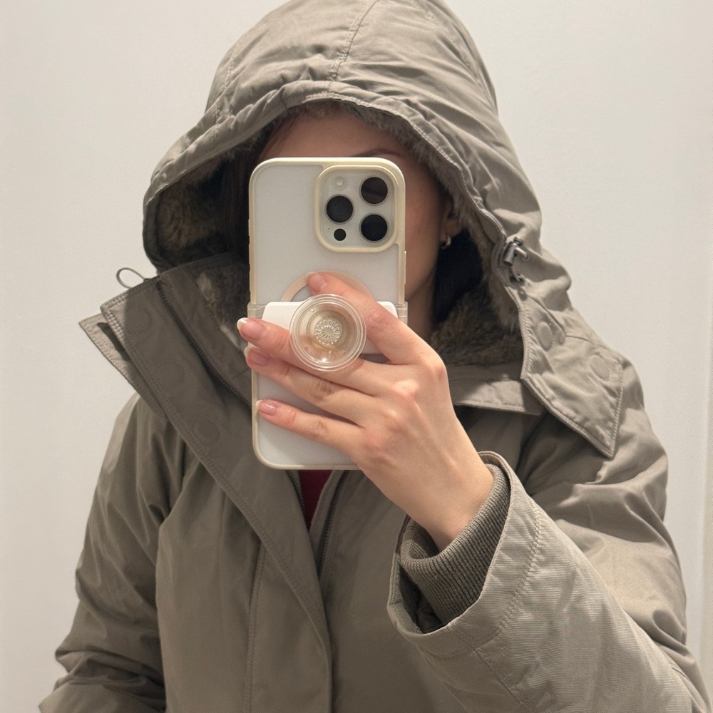 Aritzia Ski & Snow Jacket Oskar Parka Babaton